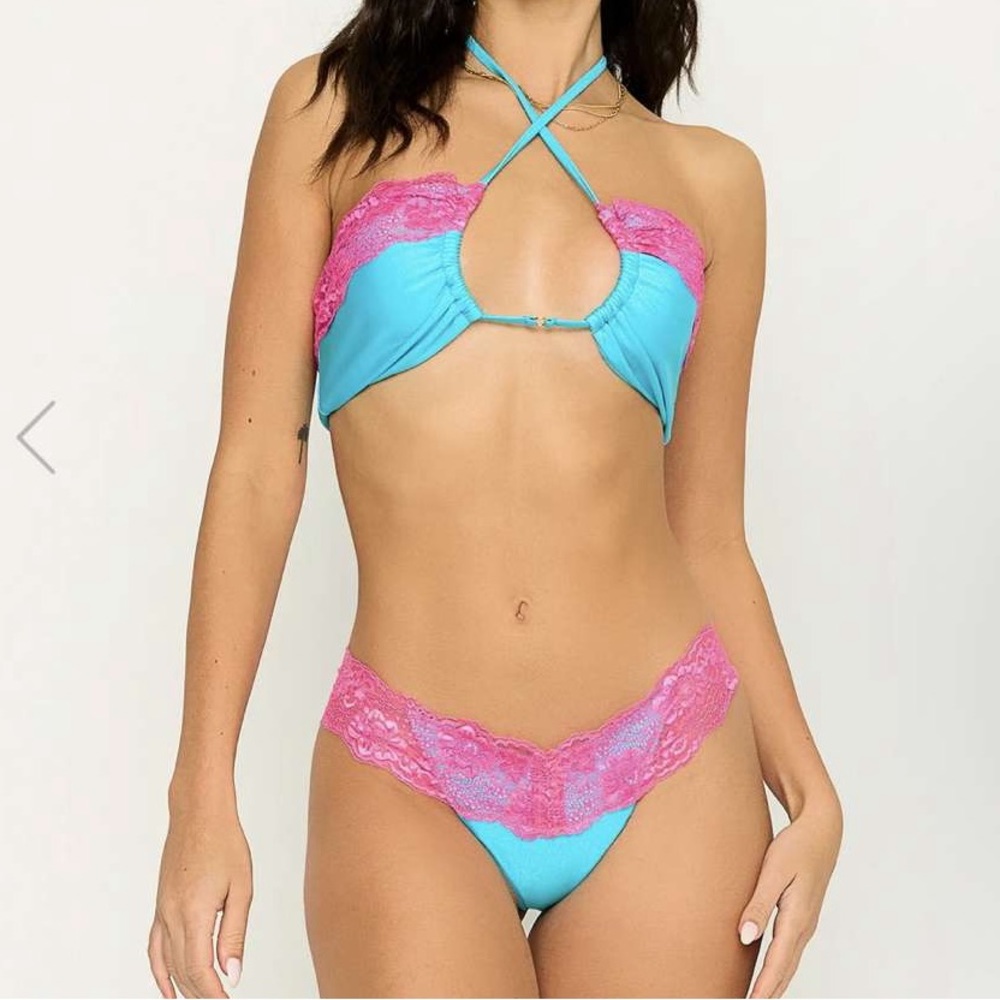 Beach Bunny Lady Lace Bandeau Top- Turquoise Sea